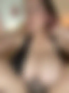 غرفة دردشة violetaurora95 المباشرة