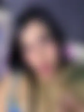 Emili_candy Adlı Modelin Canlı Sohbet Odası