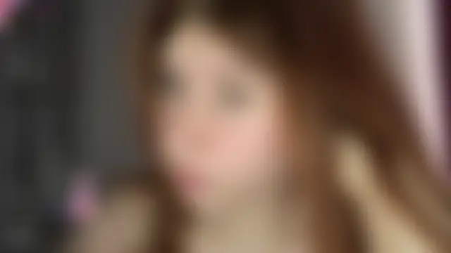 EmmaLovelyBB Adlı Modelin Canlı XXX Sohbeti