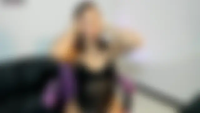 Adhhaaraaa_n Live XXX chat