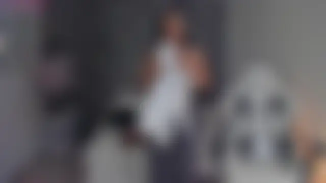 Chat +18 de Sara_Donowan ao vivo