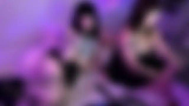 Zoe_and_Coco's Webcam Show