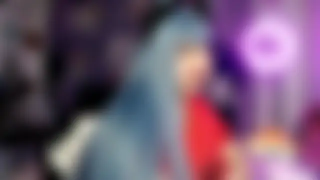 lussyevans24 লাইভ XXX চ্যাট