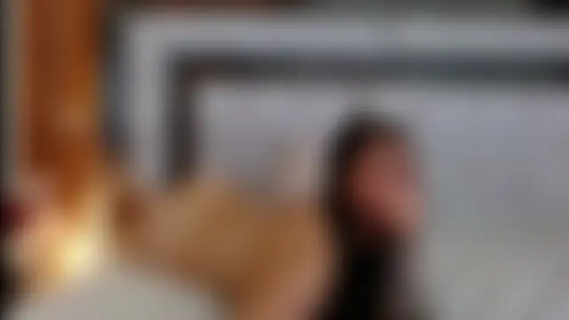 rebecagoldene XXX чат на живо