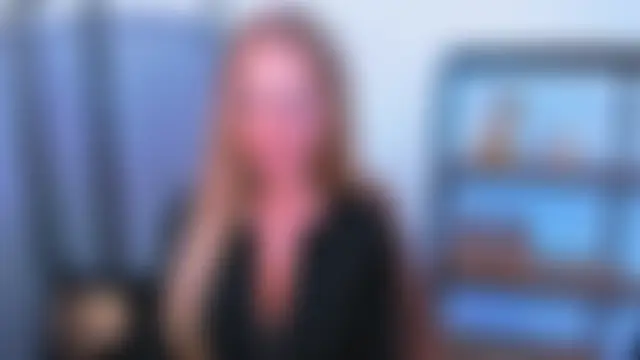 AulloraHoney Adlı Modelin Canlı XXX Sohbeti