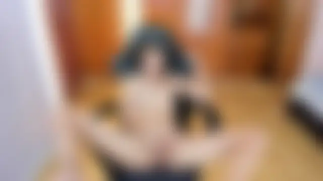 XXX chat uživo modela Linda4Petite