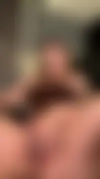 Živý XXX chat MiaPetit_