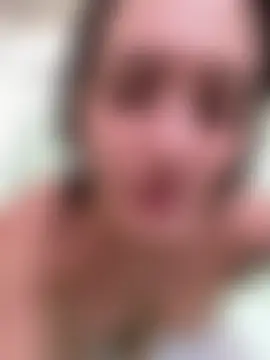 mandi4pole_ élő XXX-chatje
