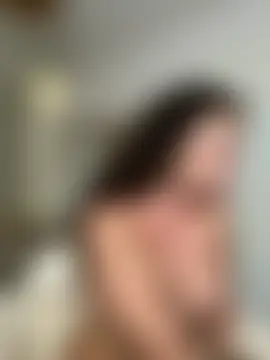 חדר צ'אט בשידור חי של Martyca_Beee