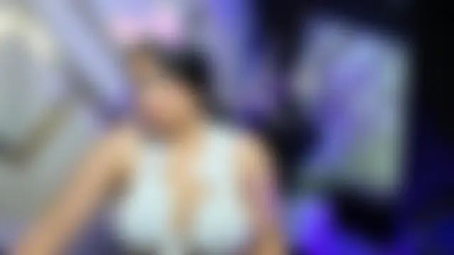 afroditta_hill Adlı Modelin Canlı XXX Sohbeti