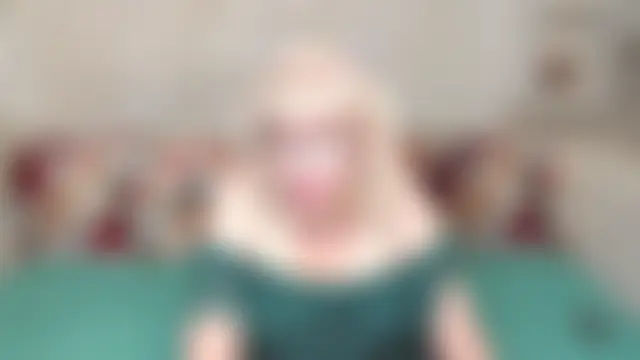 SquirtingMom Live XXX Chat