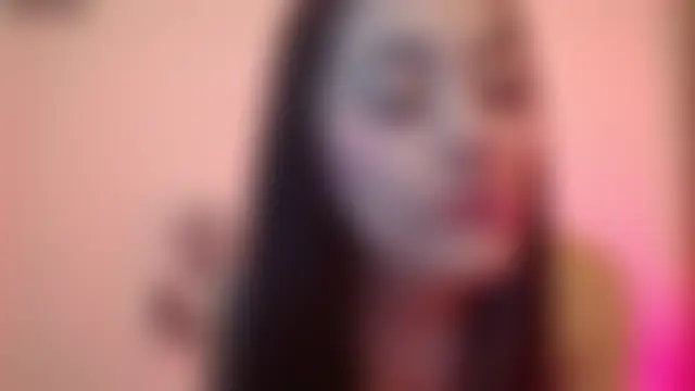 Živá chatovací místnost Millie_bobby