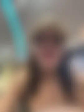 Bella-taylorr Adlı Modelin Canlı XXX Sohbeti