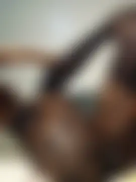 xoxopettitelue live XXX chat