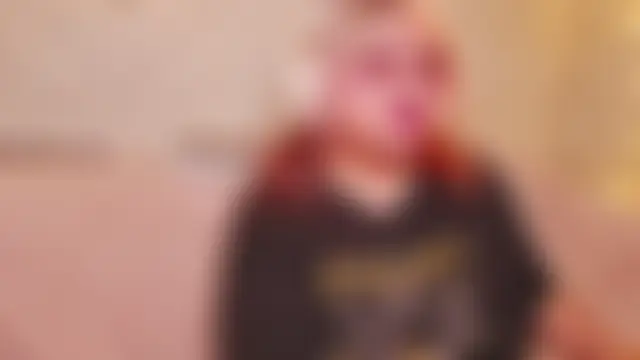 צ'אט XXX בשידור חי של Satyn_doll