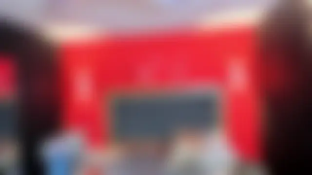 YayaHiltonのライブXXXチャット