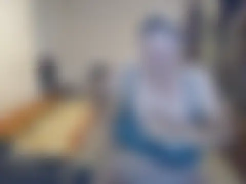 צ'אט XXX בשידור חי של HotLusi