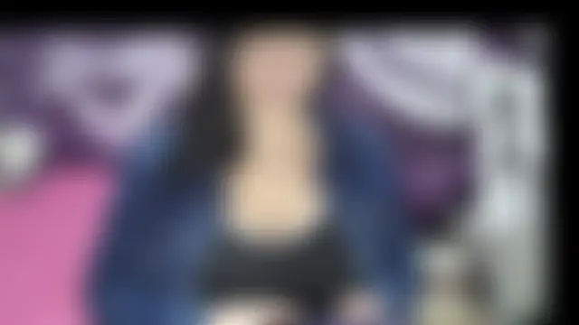 vivian-milf: δωμάτιο απευθείας συνομιλίας