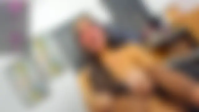 Divine___Eloeura Pertunjukan Webcam