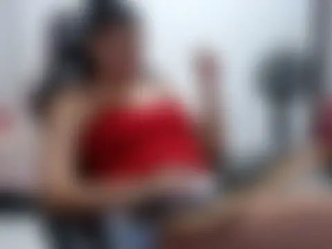 Adriana_0312 现场聊天室