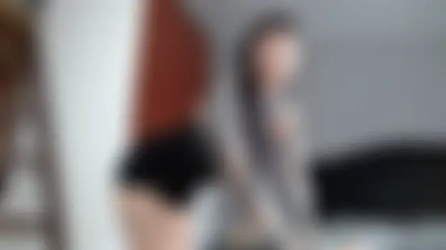 Chat +18 de Emilia_1995 ao vivo