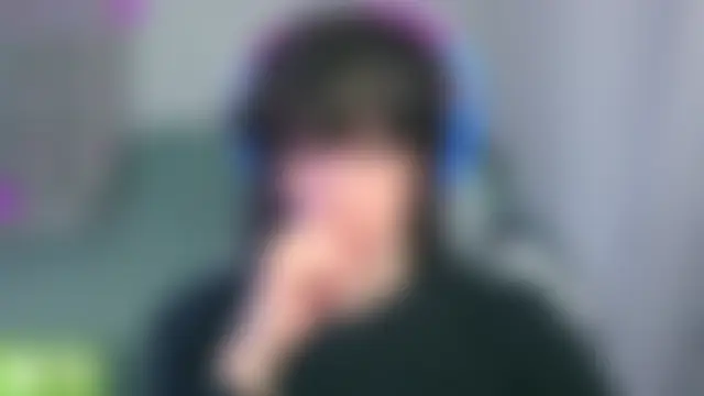 Pokazy przed kamerką – LeonBoykisser
