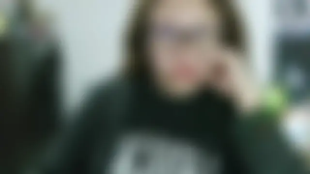 curly_greeneyed чат на живо