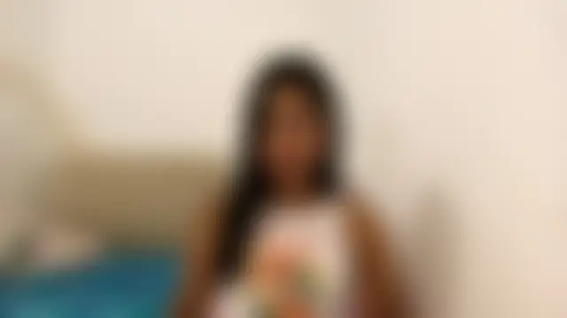 Miss_noah18: απευθείας σέξι σόου στην κάμερα