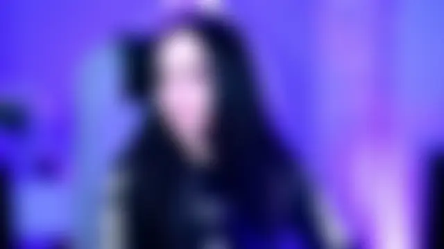 MonicaLowes: δωμάτιο απευθείας συνομιλίας