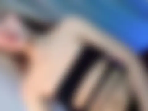 Seks show uživo modela Rose_victoria18 na kameri