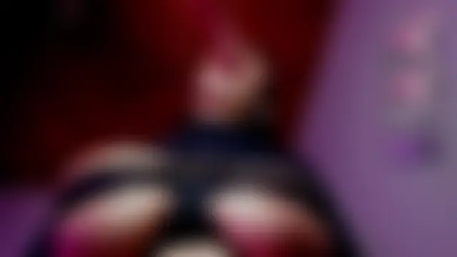 _emmawats_and_Helen – Naživo chatovacia miestnosť
