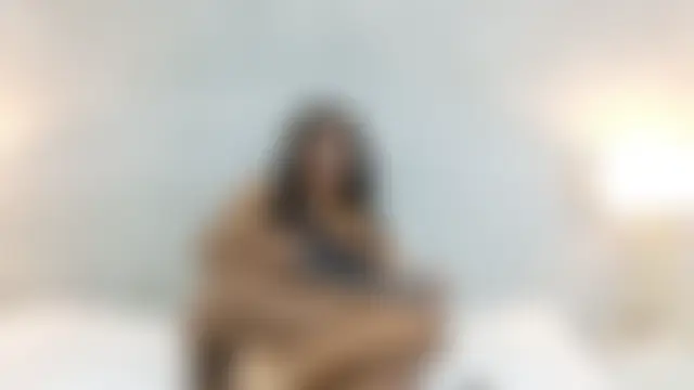 Sala de chat ao vivo de Alaia_Colins