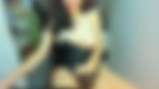 SensualSanya Adlı Modelin Canlı Sohbet Odası