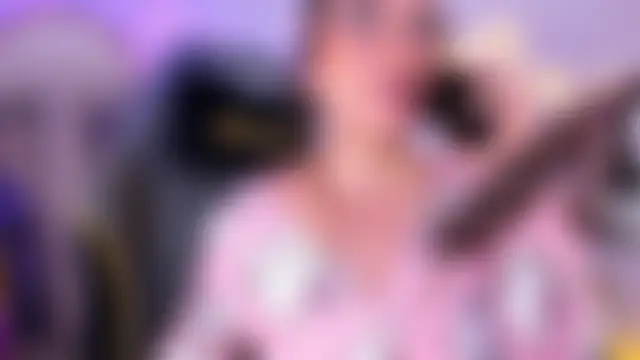 CassieBigass_ Adlı Modelin Canlı XXX Sohbeti