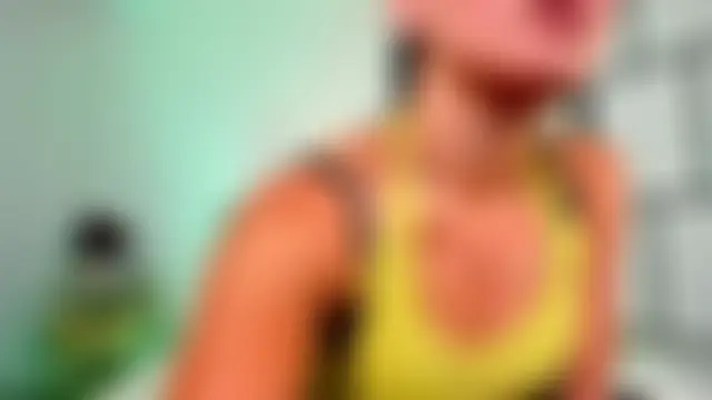 Leyla_foxxy élő chatszobája