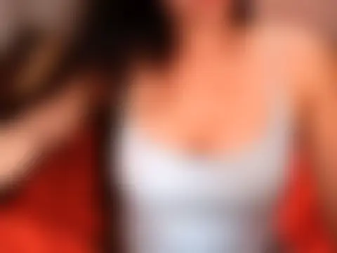 SexyHenesy Adlı Modelin Canlı Sohbet Odası