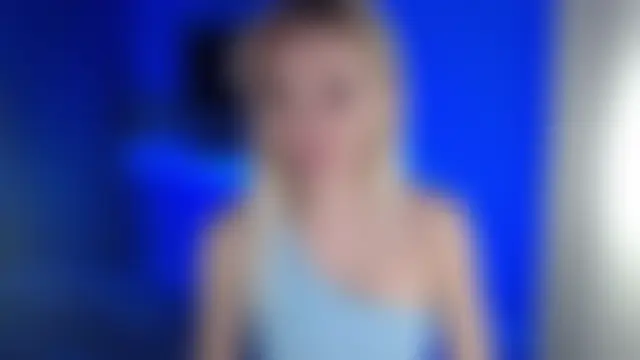 Emily_Hartt 실시간 채팅방