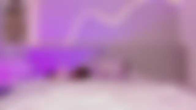 riri_candy – Naživo chatovacia miestnosť