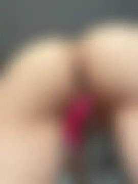 MollyXoXo's Live Chat Room