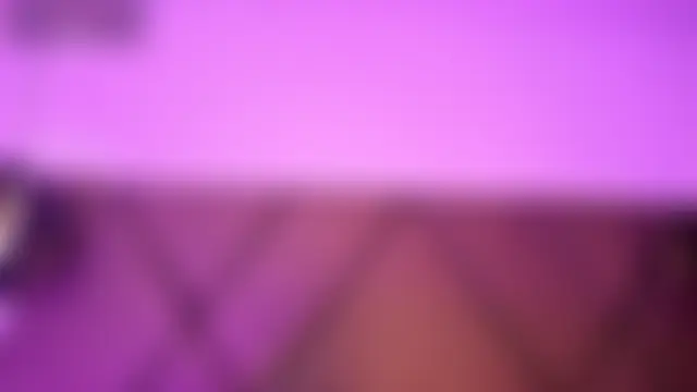 Chatroom XXX en direct de Mikaela-Banes