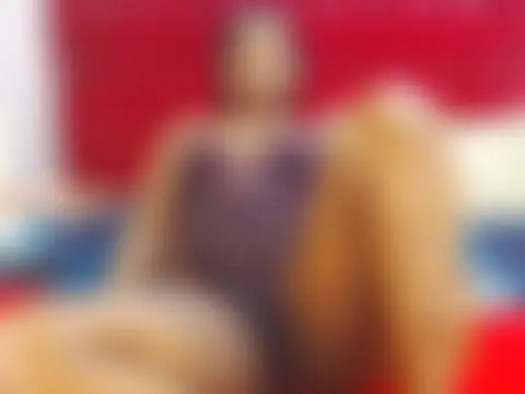 Ebonyblackbootyclitt83's Live XXX Chat