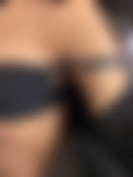 Živý XXX chat KARISHMA-STRIP