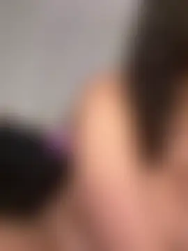 غرفة دردشة Lickplayofficial المباشرة