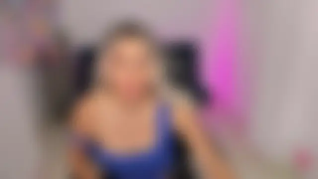 emilly_smith_1's Live XXX Chat