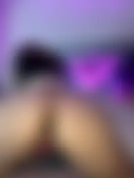 VivienneNoir live XXX chat