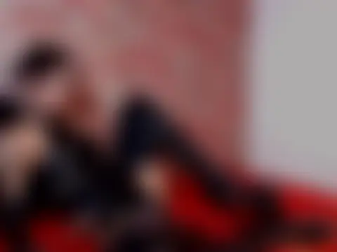 PHLauraLove webcam show