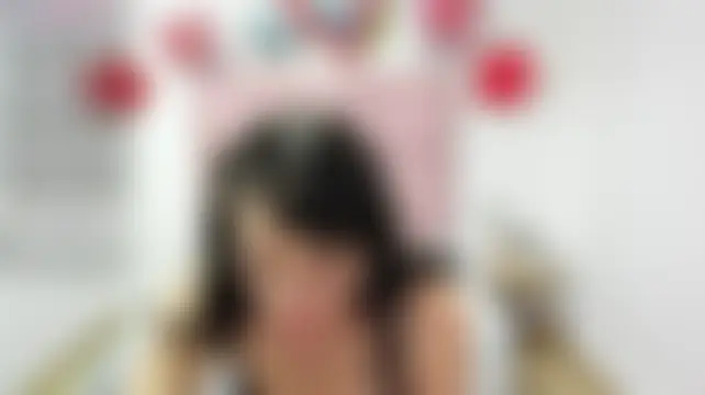 Lina_Castle's Live Chat Room
