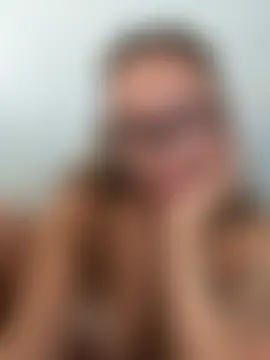 Lolasecret_ élő XXX-chatje