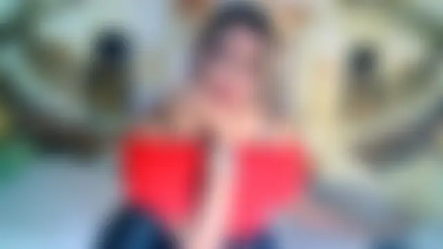 IndianSexcSmyle élő XXX-chatje