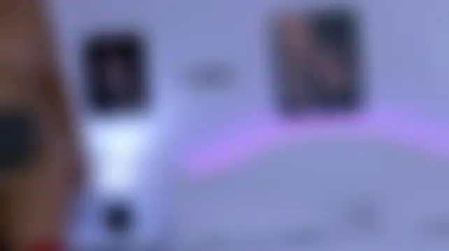 LiliKittenn's Live Chat Room